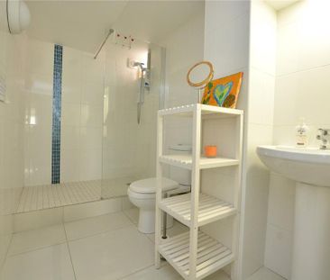 6 bedroom semi-detached house to rent - Photo 5