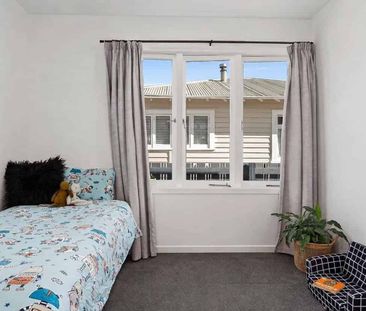 Stunning 3 Bedroom family home with 2 bathrooms - Photo 3