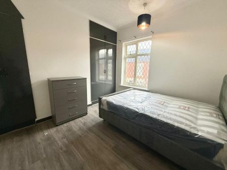 3 bedroom terraced house to rent - Photo 3