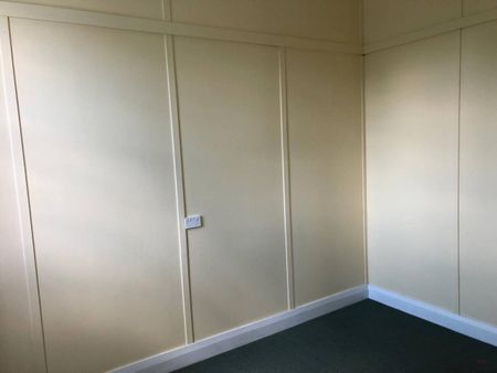 Central location - Photo 3