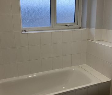 Ambersham Crescent, East Preston, Littlehampton - Photo 6