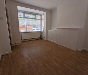 27 Empire Street, Belfast, BT12 6GJ - Photo 5