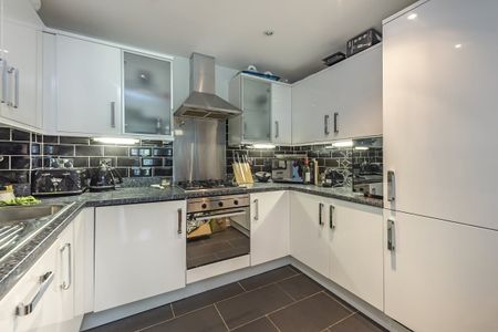 2 bedroom apartment to rent - Photo 3