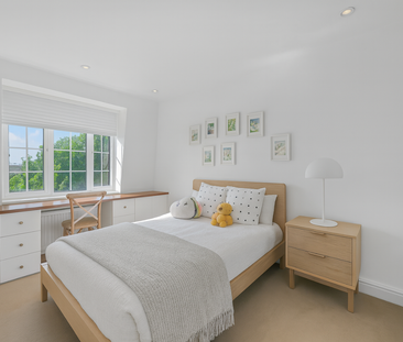 The Marlowes, St John's Wood, London, NW8 6NA - Photo 1