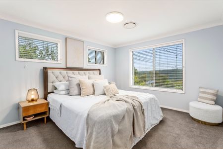 42 Silver Crescent, Westleigh NSW 2120 - House For Rent | Domain - Photo 5