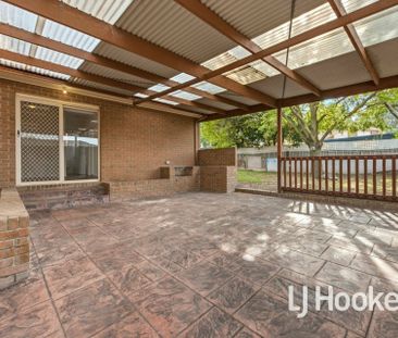 Neat Property In A Quiet Court! - Photo 4