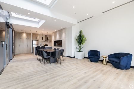 The Monterey - Photo 2