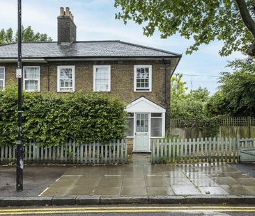 3 bedroom semi-detached house to rent - Photo 2