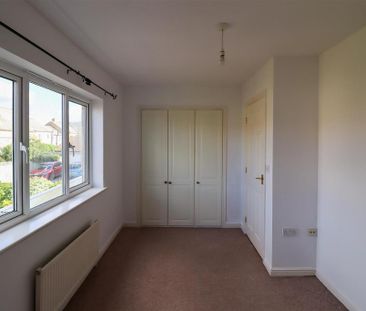 3 bedroom semi-detached house to rent - Photo 6