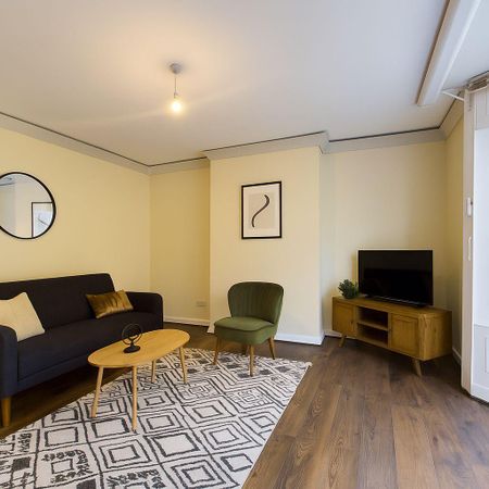 1 bedroom flat to rent - Photo 5