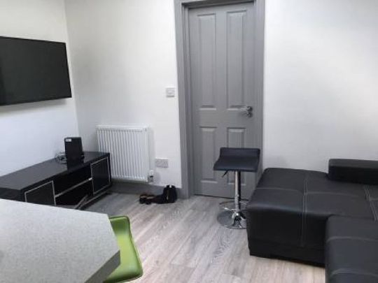 92 Exeter Road - Photo 1