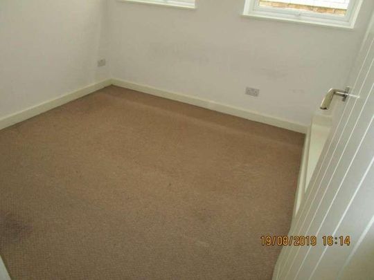 High Street, Southend On Sea, SS1 - Photo 1