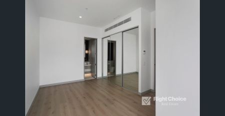 Penthouse-Style Waterfront Living at Its Finest - Photo 3