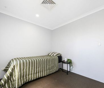Welcome to your Modern, Spacious Home! - Photo 2