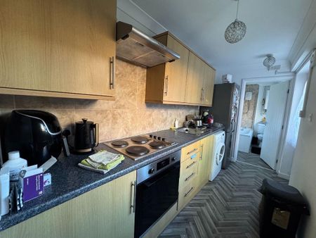 2 bedroom terraced house to rent - Photo 5
