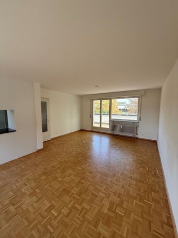 Helle Attikawohnung mit Dachterrasse - Photo 2
