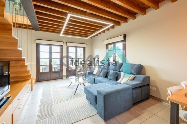 Alquiler de chalet pareado en Lugar Faro de Arriba - Photo 1