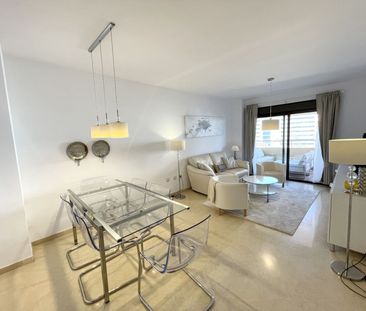 Middle Floor Apartment in Marbella - Photo 1