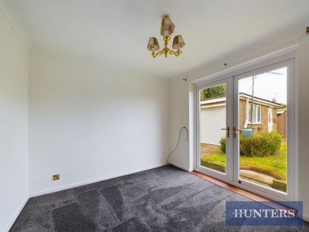 2 bedroom semi-detached bungalow to rent - Photo 4