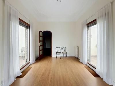 Penthouse for Rent in Valencia - Photo 1