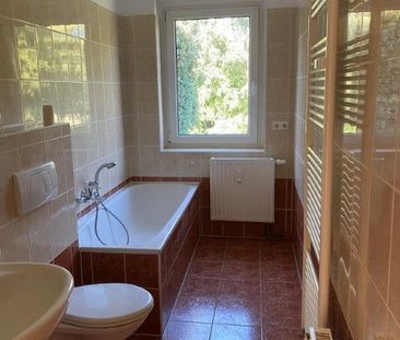 ruhige 2- Raumwohnung mit Balkon im Erdgeschoss ! - Photo 4