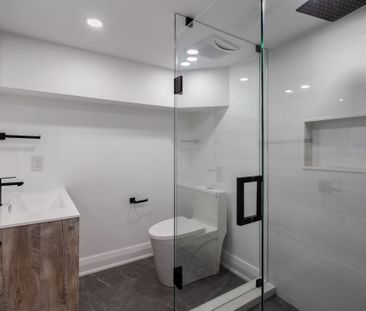 For Lease - 2555 Dundas Street Unit# Basement, Toronto, Ontario - Photo 3