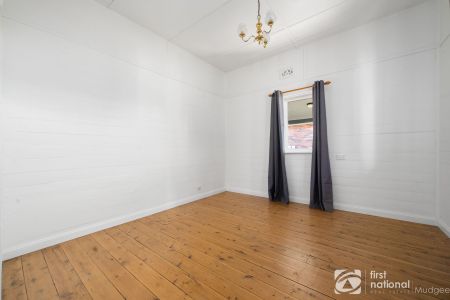 CUTE AND COSY RENOVATED COTTAGE - Photo 3