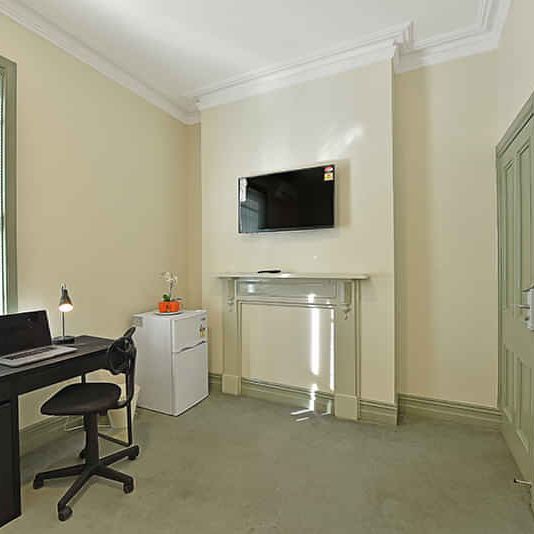 Room 6 (Non Ensuite) - Photo 1