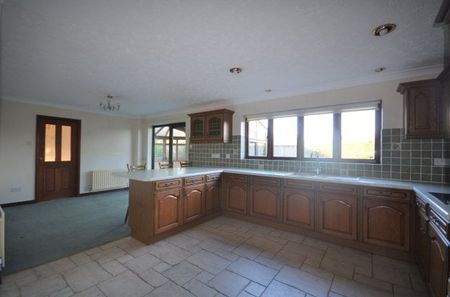 Granta Close, Witchford - Photo 2