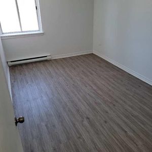 Très Bel Appartement 4 1/2 DDO à Louer - Boulevard des Sources - Photo 2