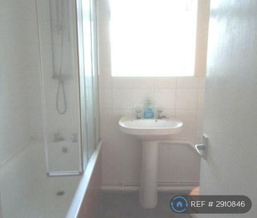 1 bedroom semi-detached house to rent - Photo 3