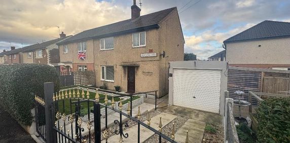 3 bedroom semi-detached house to rent - Photo 2