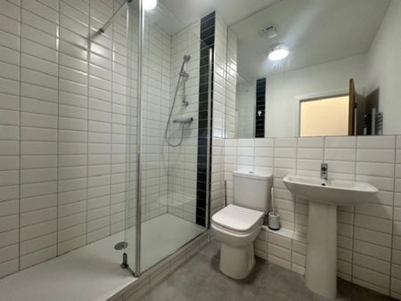 2 bedroom apartment to rent - Photo 2