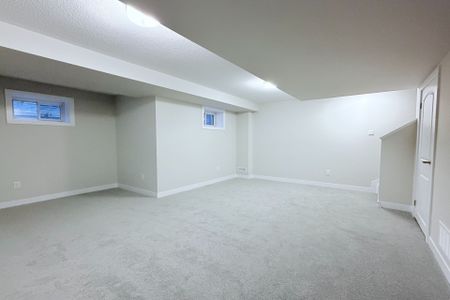 For Lease - 381 Les Emmerson Drive, Barrhaven, Ontario - Photo 3