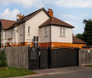 Redwood Drive, Epsom - Photo 1