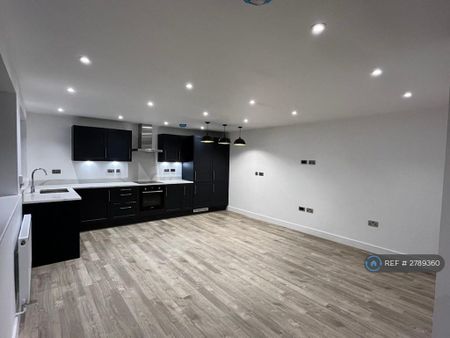 1 bedroom flat to rent - Photo 4