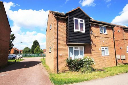 1 bedroom flat to rent - Photo 4