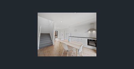 MODERN, FULLY FURNISHED, STUDIO APARTMENT - Photo 4