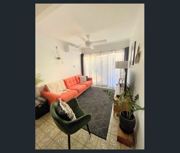 COASTAL LIVING - Photo 1