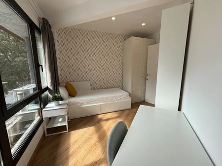 Carrer de Sicília, Barcelona, Catalonia 08025 - Photo 5