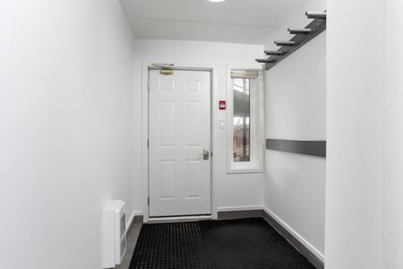 For Lease - 107 Ann Heggtveit Drive Unit# 112, Blue Mountains, Ontario - Photo 3