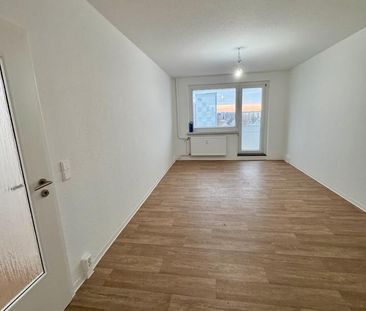 Helle u. komplett sanierte 3-Raum WG mit Lift und Balkon - Foto 1