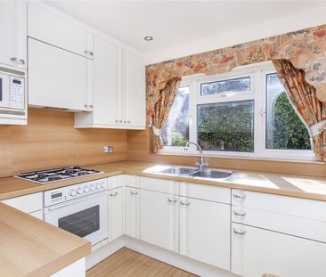 2 Bed Semi-Detached House, Highfield Road, NW11 - Photo 1
