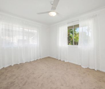 Comfortable Family Living in the Heart of Tarragindi - Photo 3