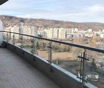 Apartament lux, 2 camere, 73mp, parcare, terasa, zona Plopilor - Photo 2