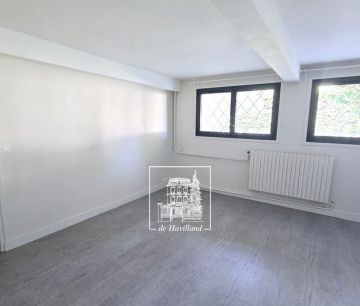 Maison • La Celle-Saint-Cloud - Photo 1