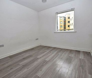 Kingfisher Meadow, Maidstone - Photo 6