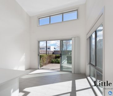 Stylish Two-Storey Townhouse - Photo 1