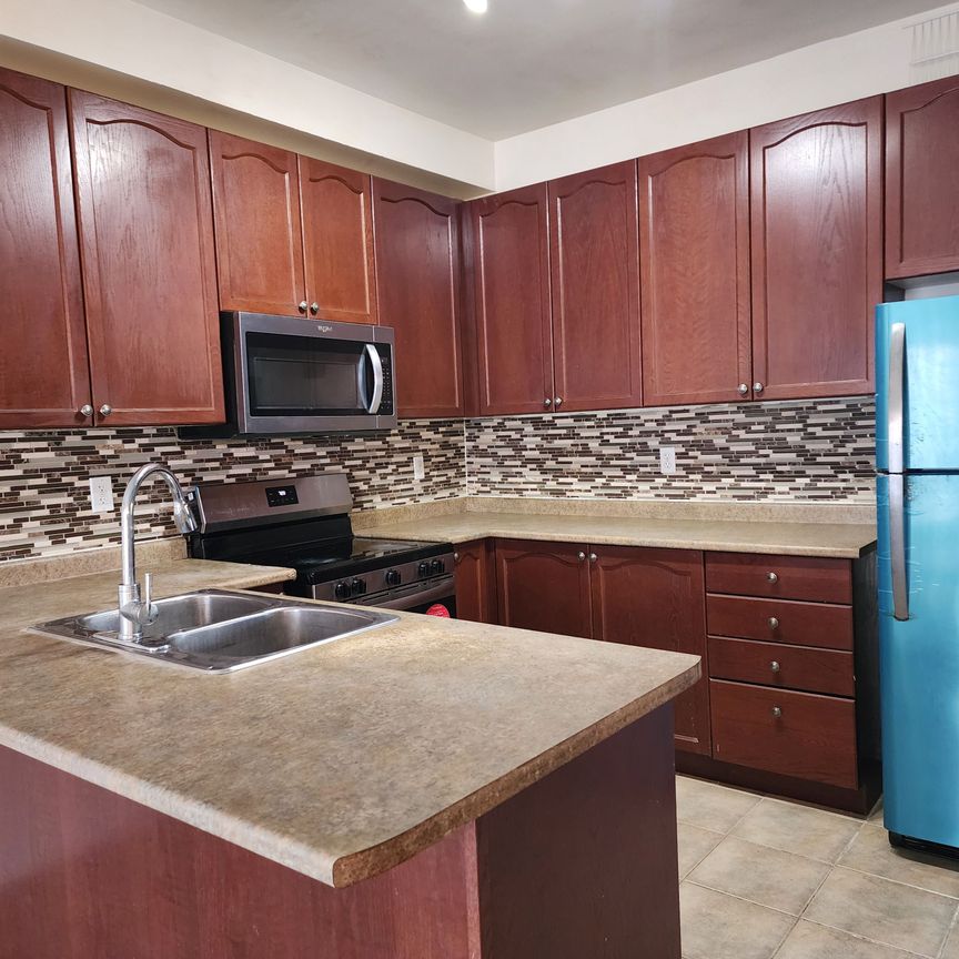 For Lease - 65 Pefferlaw Circle Unit# Upper, Brampton, Ontario - Photo 1