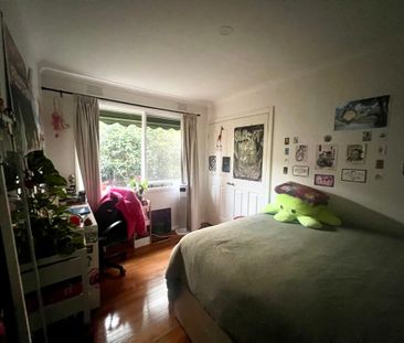 Blackburn North - Photo 3